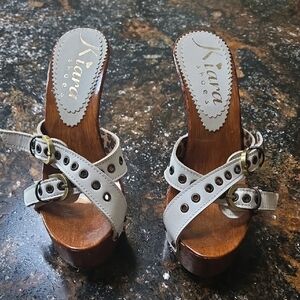 Kiara Shoes Leather WHITE CLOGS WITH SILVER BUCKLES - EUR SIZE 37/US SIZE 6.5
